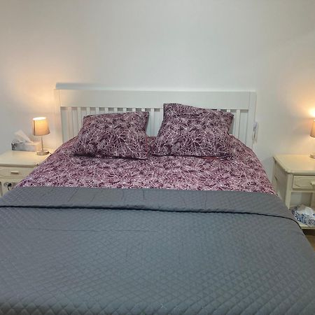 Chambre Parentale , Salle De Bain Privee, Acces Plages & Vue Mer Du Salon Dans Appartement Partage Chez L'Habitant ,, Master Bedroom, Private Bathroom, Beach Access & Sea View Cannes Buitenkant foto